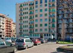 50m2 Apartment Near Milano Centrale - Milan - Building