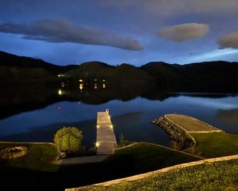 Skaha Lakefront Inn - Okanagan Falls - Näkymät ulkona