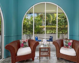 Unit 136 Amaroo Standard Twin Studio Apartment - Nelly Bay - Wohnzimmer
