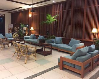 Palm Beach Resort & Spa - Labuan - Lounge