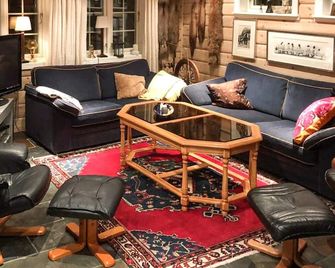 10 Person Holiday Home in Hovden - Bykle - Lounge