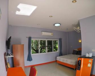 Bike Resort Chiangmai - Hang Dong - Bedroom