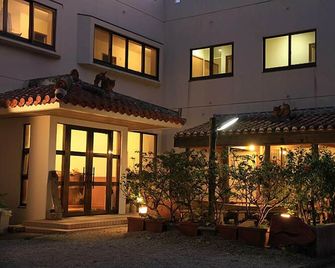 Joya - Ishigaki - Bâtiment