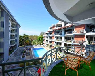 2 Bedroom Apartment with Pool View - Langkawi