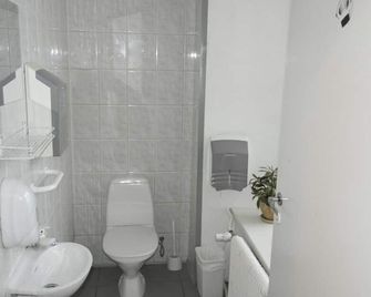 Zinc Old Town Hostel - Tallinn - Bagno