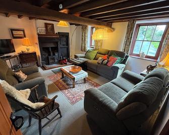 Chapel Cottage, Family Friendly, With Open Fire In Ennerdale - Cleator - Sala de estar