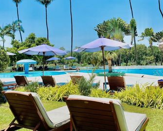Inya Lake Hotel Yangon - Yangon - Pool
