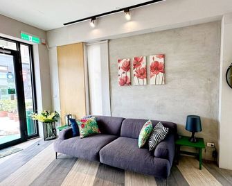 Yishan Village - Jincheng Township - Living room