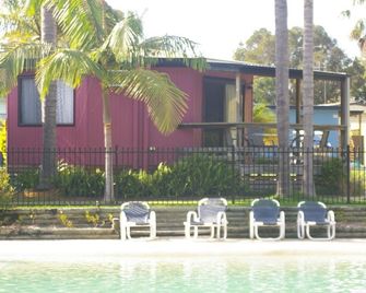 Smugglers Cove Holiday Village - Forster - Patio