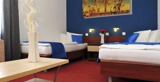 Hotel Color - ברטיסלבה - חדר שינה