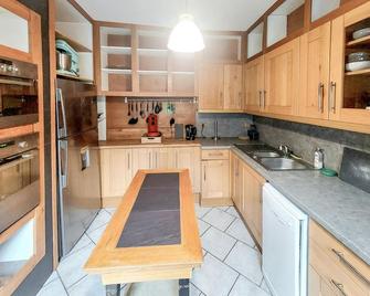 Stunning Home In Grand-Fort-Philippe - Grand-Fort-Philippe - Cocina