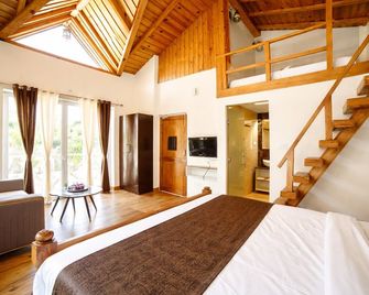 Four Farms - Best Resort In Nainital For Family - Nainital - Phòng khách