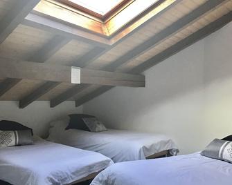 Oh!berge Planeville - Chamoson - Habitación