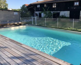 Gîte Proche du Bassin d'Arcachon - Mios - Piscina