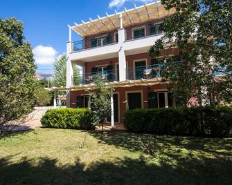 Dina Apartments - Razata - Building