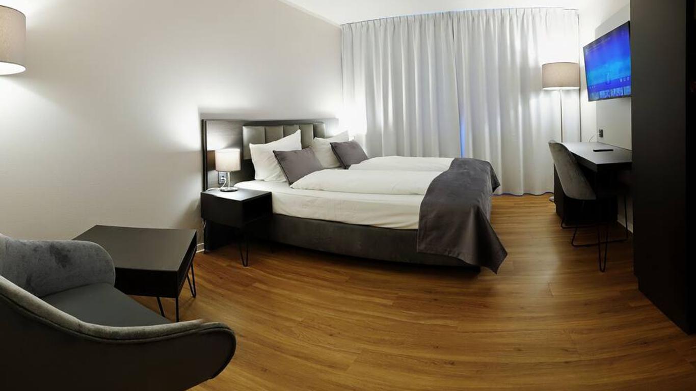 Hotel B99