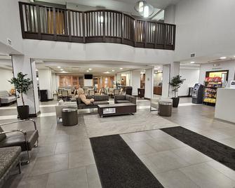 Wingate by Wyndham Chantilly / Dulles Airport - Chantilly - Lobby