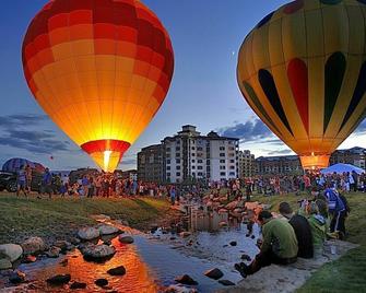 Finding Meili's Luxury Ski-In/Ski-Out Resort+amenities. Studio Suite - Steamboat Springs