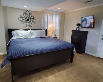 Pet Friendly Home with Fenced in Yard - Middletown - Bedroom