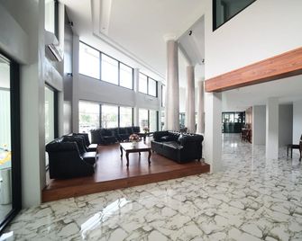 Chanthaburi Center Hotel - Chanthaburi - Lobby