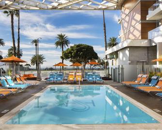 海岸酒店 - 聖塔莫尼卡 - 聖莫尼卡 - 游泳池