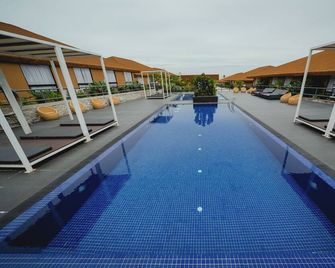 Monkeys Canopy Resort - Kuala Lumpur - Pileta