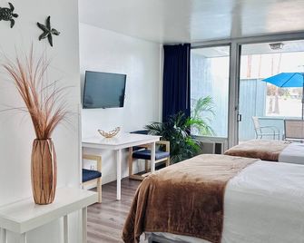 Foghorn Harbor Inn - Marina Del Rey - Спальня