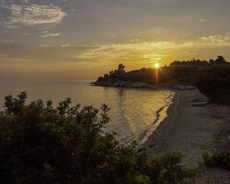 Casa Bloo Adults Only - Elia Nikitis - Outdoor view