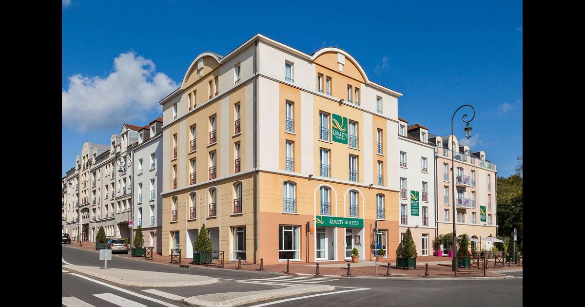Quality Suites Maisons Laffitte Paris Ouest 69 1 2 8 Maisons Laffitte Hotel Deals Reviews Kayak