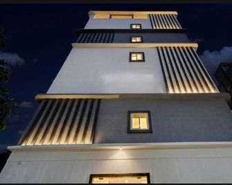 Hotel O Shri Krishna Grand - Karīmnagar - Edificio