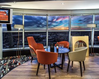 Holiday Inn Birmingham North - Cannock By IHG - Cannock - Sala de estar