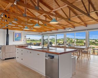 Stones Throw 26 River View Drive - Normanville - Kitchen