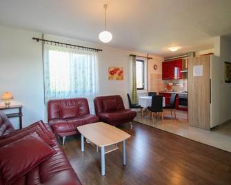 Mirjana - Novigrad - Huiskamer