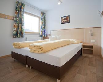 Apart Alpina - Pettneu Am Arlberg - Habitación