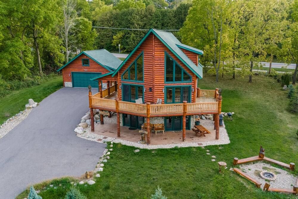 Brand New Cabin for Getaway Vacation - 1 Mile from Devil's Lake and close Dells - Baraboo - Gebouw
