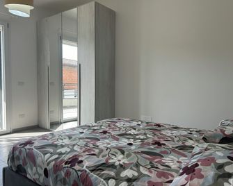 Our Beach Guest House - Fiumicino - Camera da letto