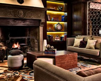 Renaissance Tuscany Il Ciocco Resort & Spa - Barga - Salónek