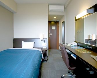 Hotel Route-Inn Yatsushiro - Yatsushiro - Bedroom