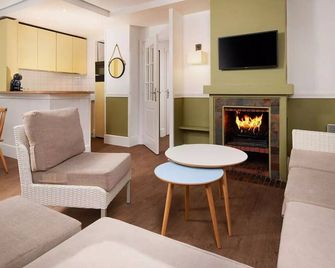 Center Parcs - Lac d'Ailette ski area - 4 Room Cottage 6 People Premium Lakeside - Chamouille - Salon