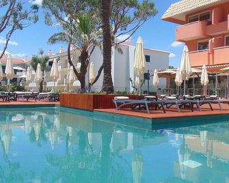 Vilamoura Garden Hotel - Vilamoura - Piscina