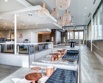 Heritage Inn Hotel & Convention Centre - Saskatoon - ססקאטון - לובי