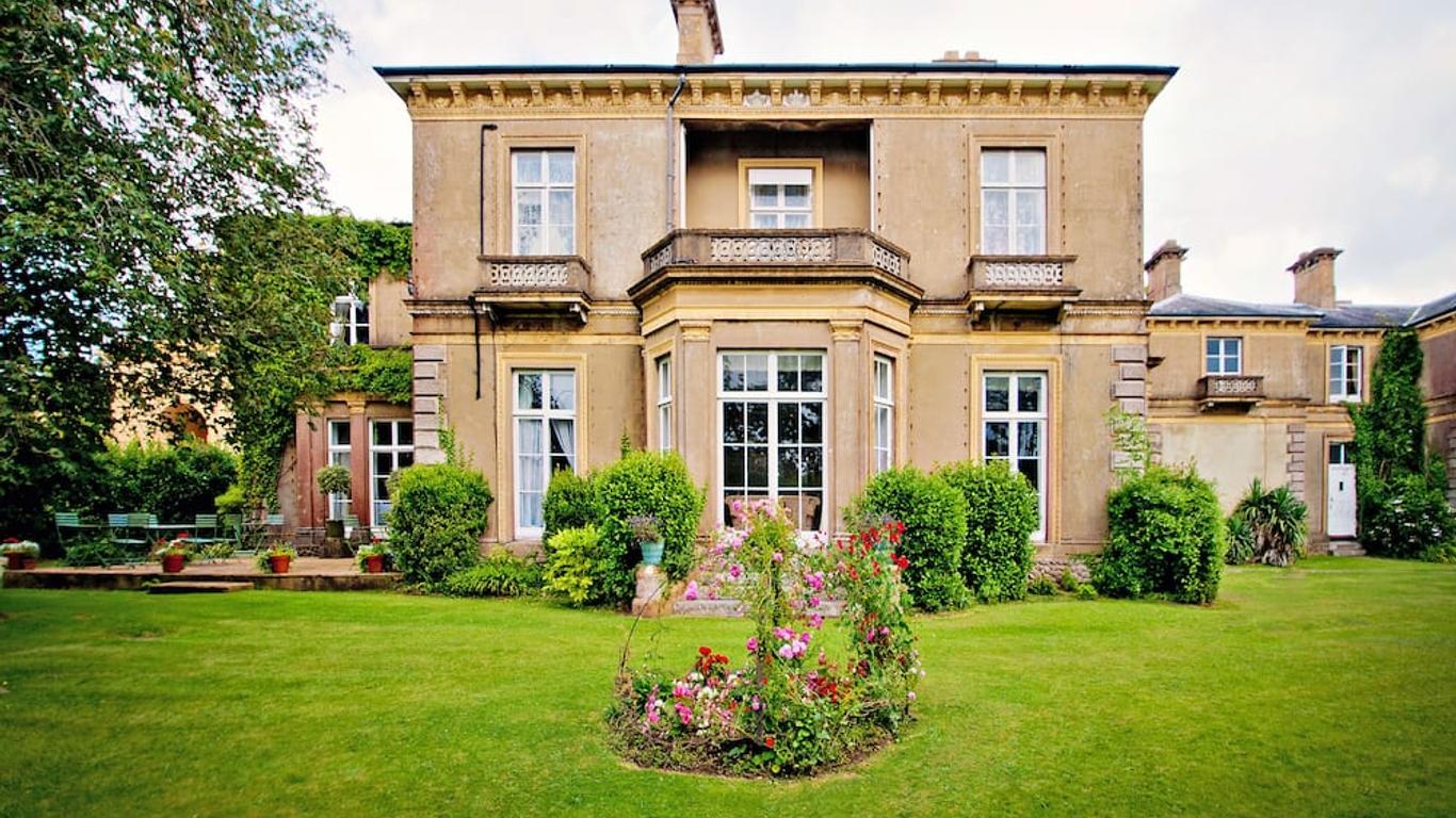 Albert Cottage Hotel