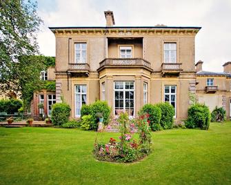 Albert Cottage Hotel - Cowes - Building