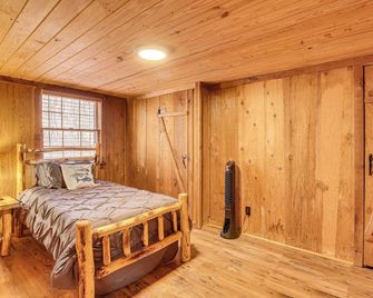Cropwell Cabin With Fire Pit, Near Logan - Pell City