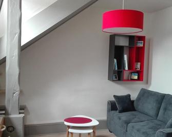 Le nid du géland, a cozy little studio close to the beach! - Étretat - Huiskamer