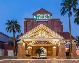 Wyndham Garden Monterrey Norte - מונטרי - בניין