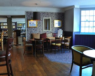 Red Lion Hotel by Greene King Inns - Fareham - Bar