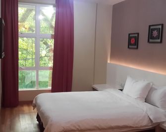Avida Hotel - Labuan - Schlafzimmer