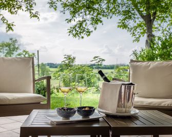 Moscatello & Mulinër Design Agri Relais - Pozzolengo - Terasa