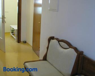 Apartma Juha - - Vrhnika - Soggiorno